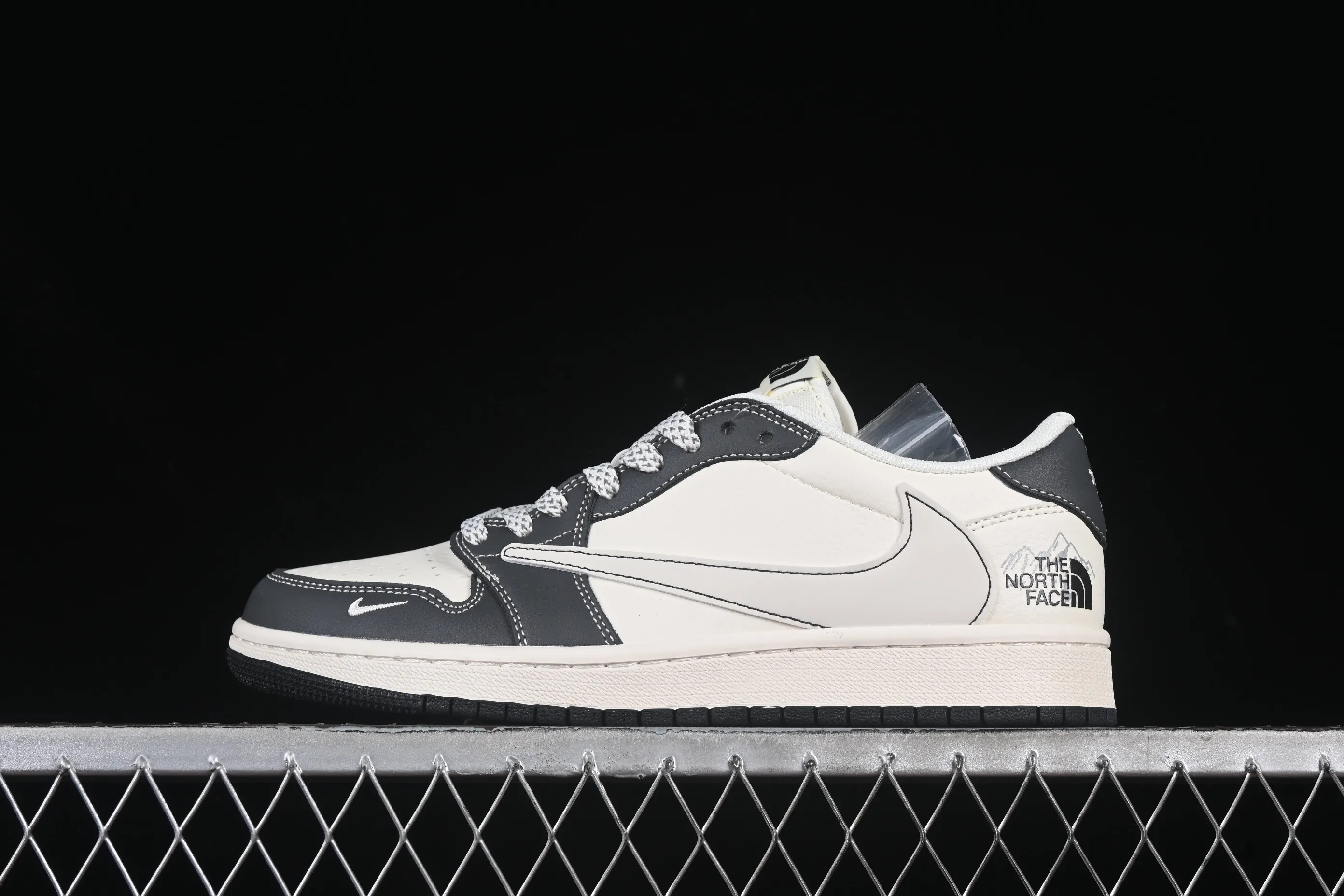 All categories Air Jordan Jordan series basketball shoes Air Jordan 1 Low High-end customized low-top sneakers Travis Scott x Fragment Design x Air Jordan 1 Low OG SP AJ1 Joe 1 North Face joint rice dark gray low-top cultural casual sneakers XS6089-509